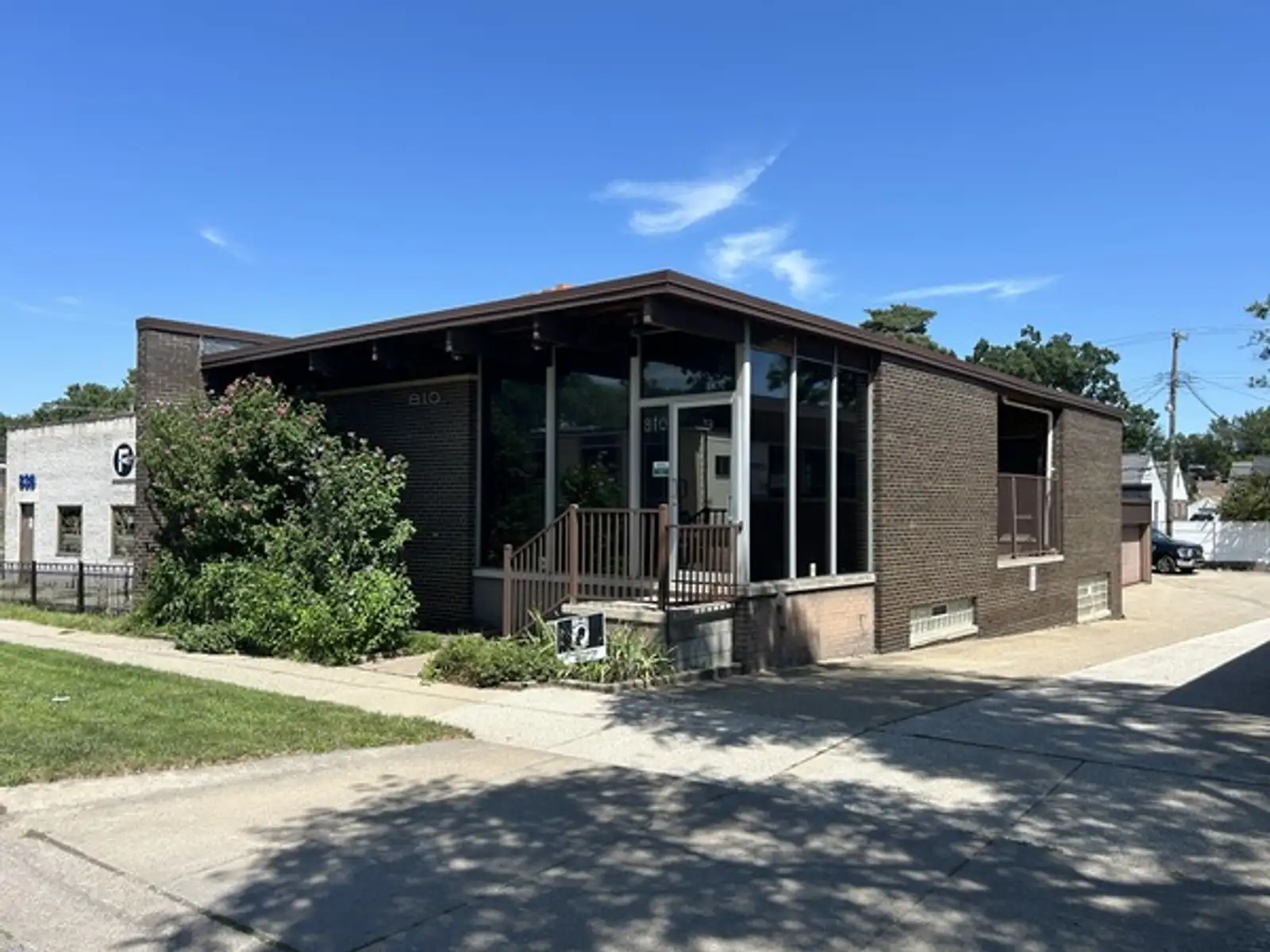 810 Livernois St, Ferndale, MI 48220