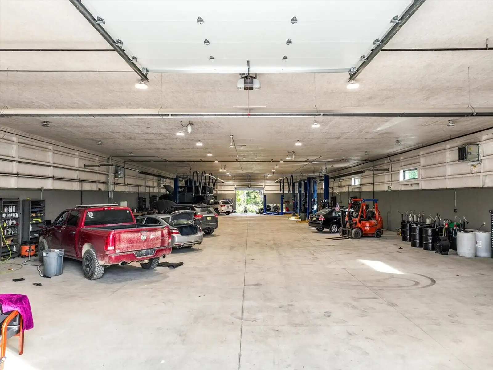 3420 S Lapeer Rd image 2