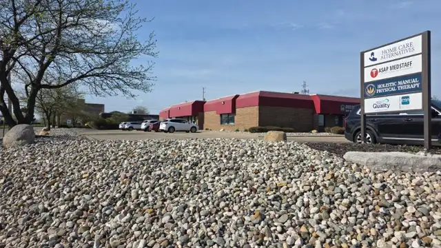 5700 Executive Dr thumbnail 3