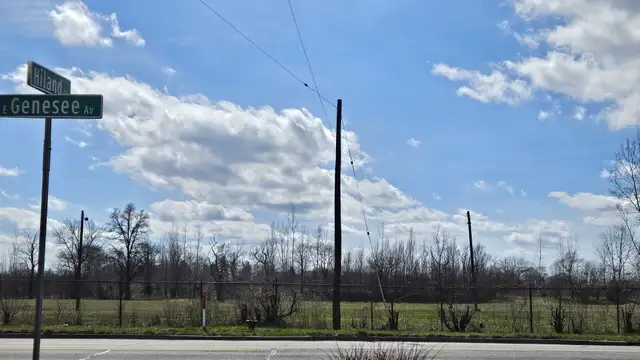 2901 E Genesee Ave thumbnail 2
