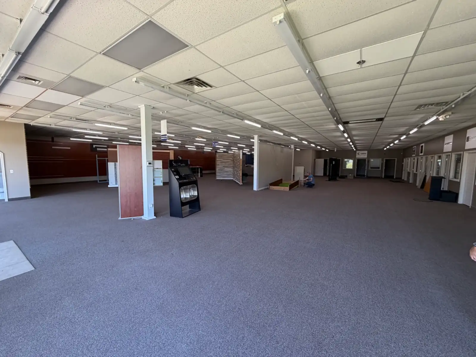 38200 Van Dyke Ave image 8