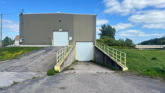 629 W Spruce St. Industrial Complex thumbnail 3