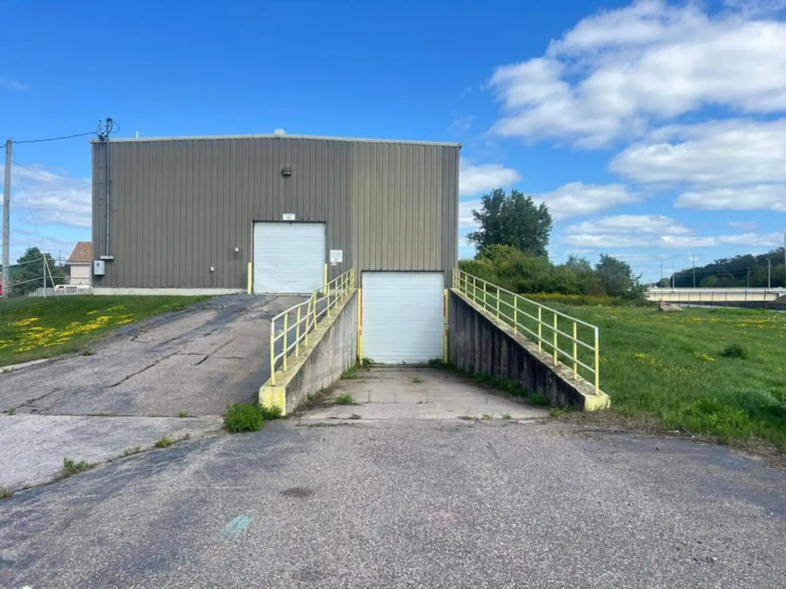 629 W Spruce St. Industrial Complex image 3