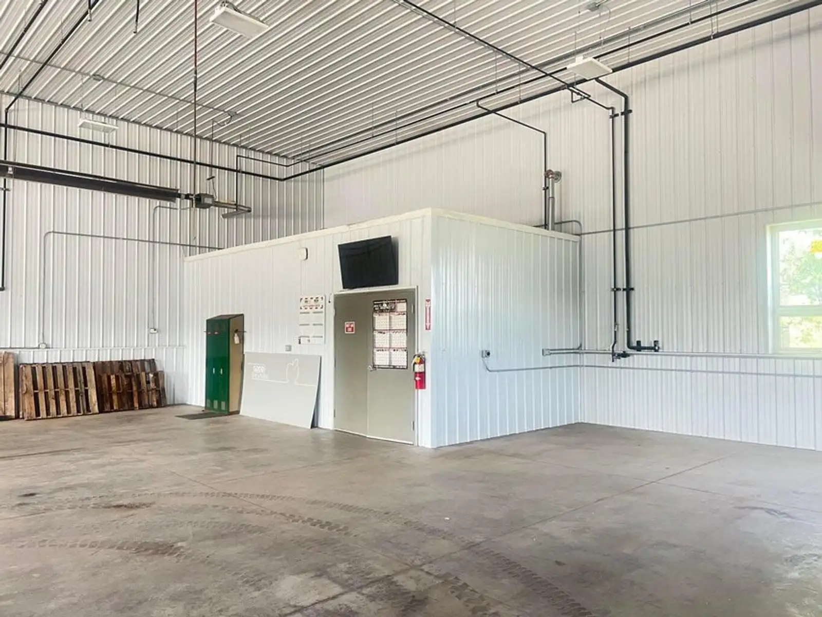 629 W Spruce St. Industrial Complex image 12