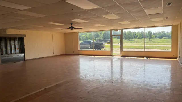 5091 Lansing Rd thumbnail 3