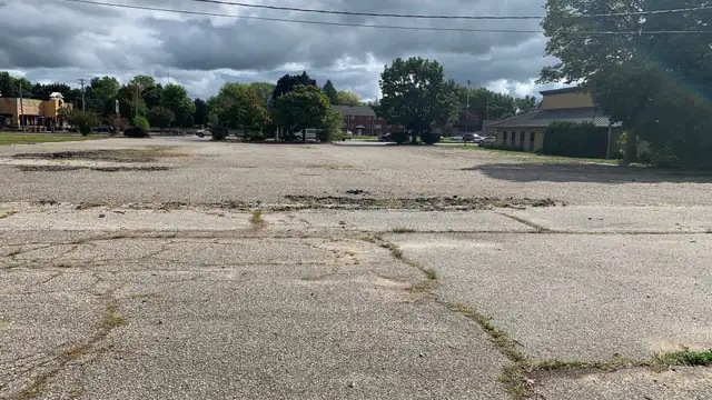 A++ LOCATION NEXT TO CMU! thumbnail 2