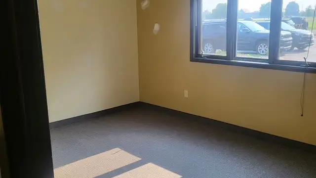 7335 Westshire Dr thumbnail 5