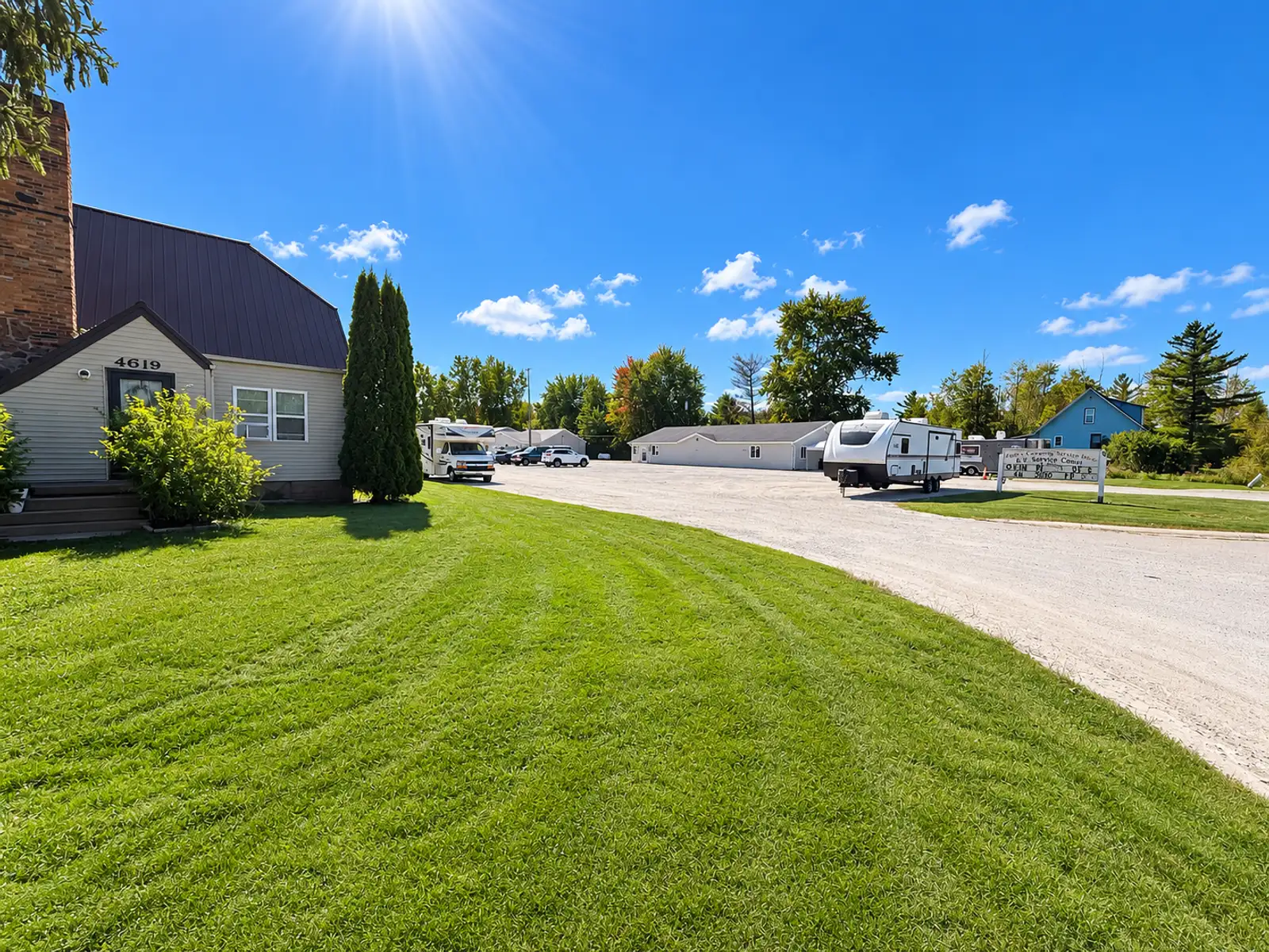4631 Lapeer Rd 4619 Lapeer Rd