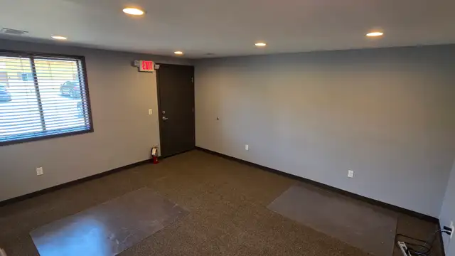 10084 Colonial Industrial Dr thumbnail 5