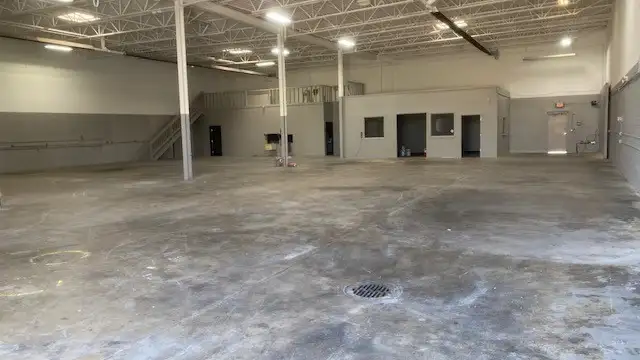 Industrial Building in Shelby Twp thumbnail 5