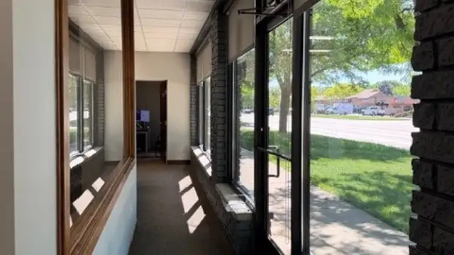 1020 W 14 Mile Rd thumbnail 4