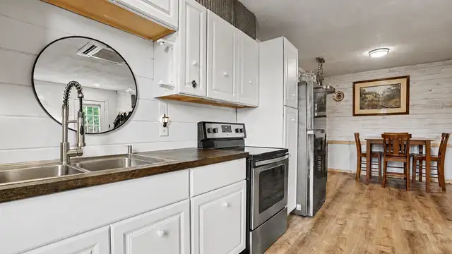 View image 9