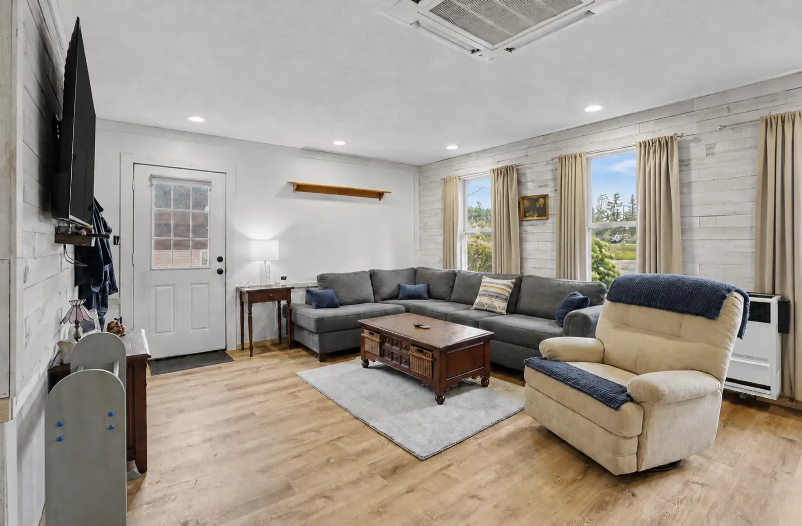 Rental Property 6031 M-68 image 11