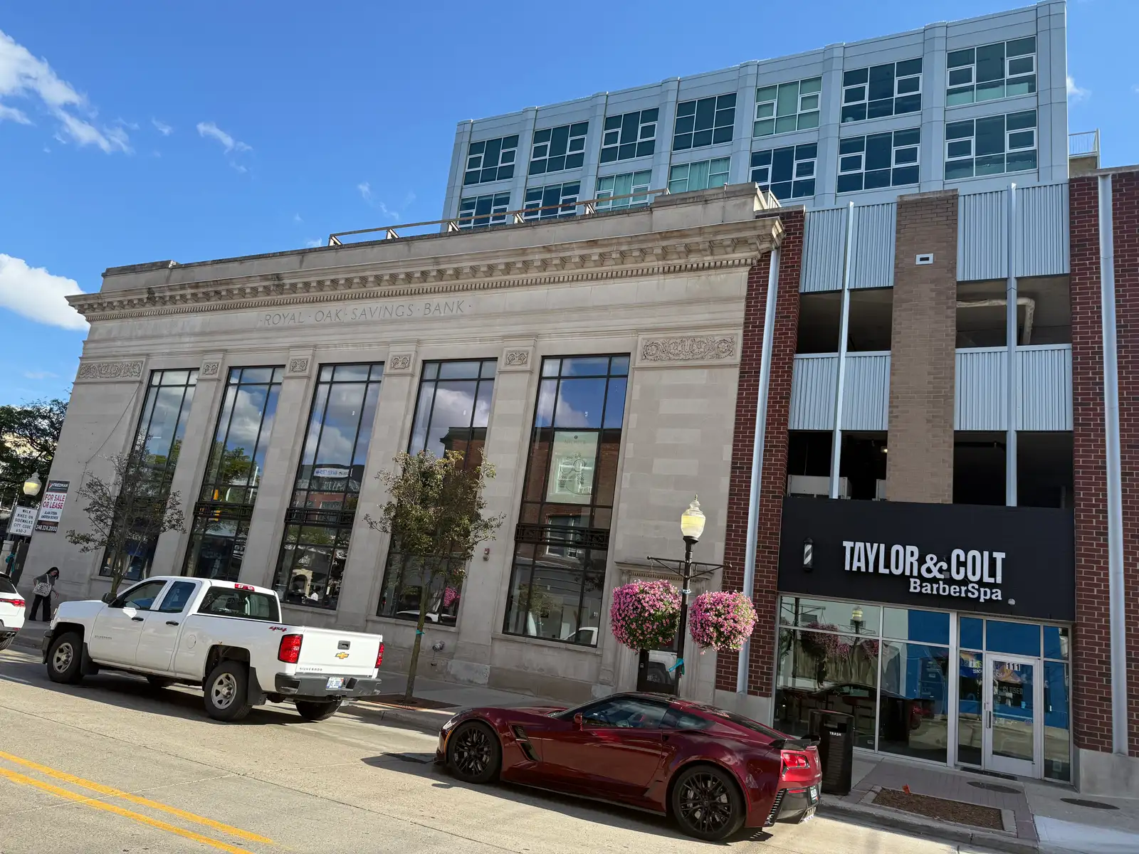 111 W 4th St