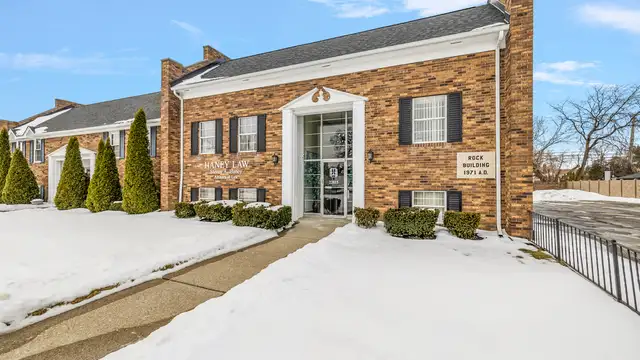 22815 Kelly Rd thumbnail 2