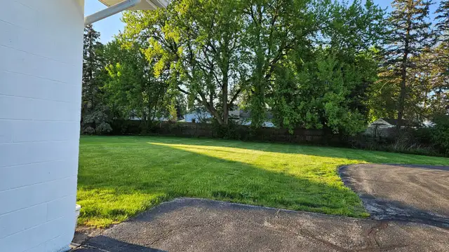 View image 18