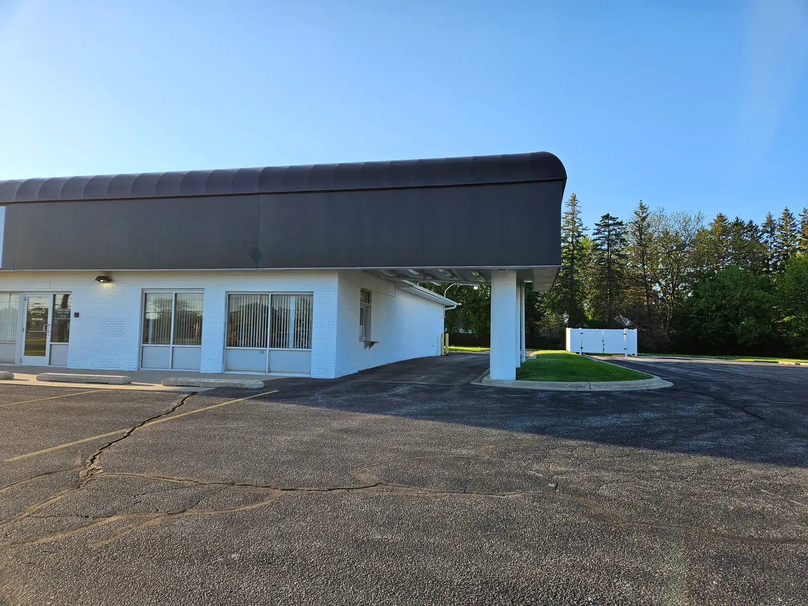 Retail/Office Space For Sale image 19