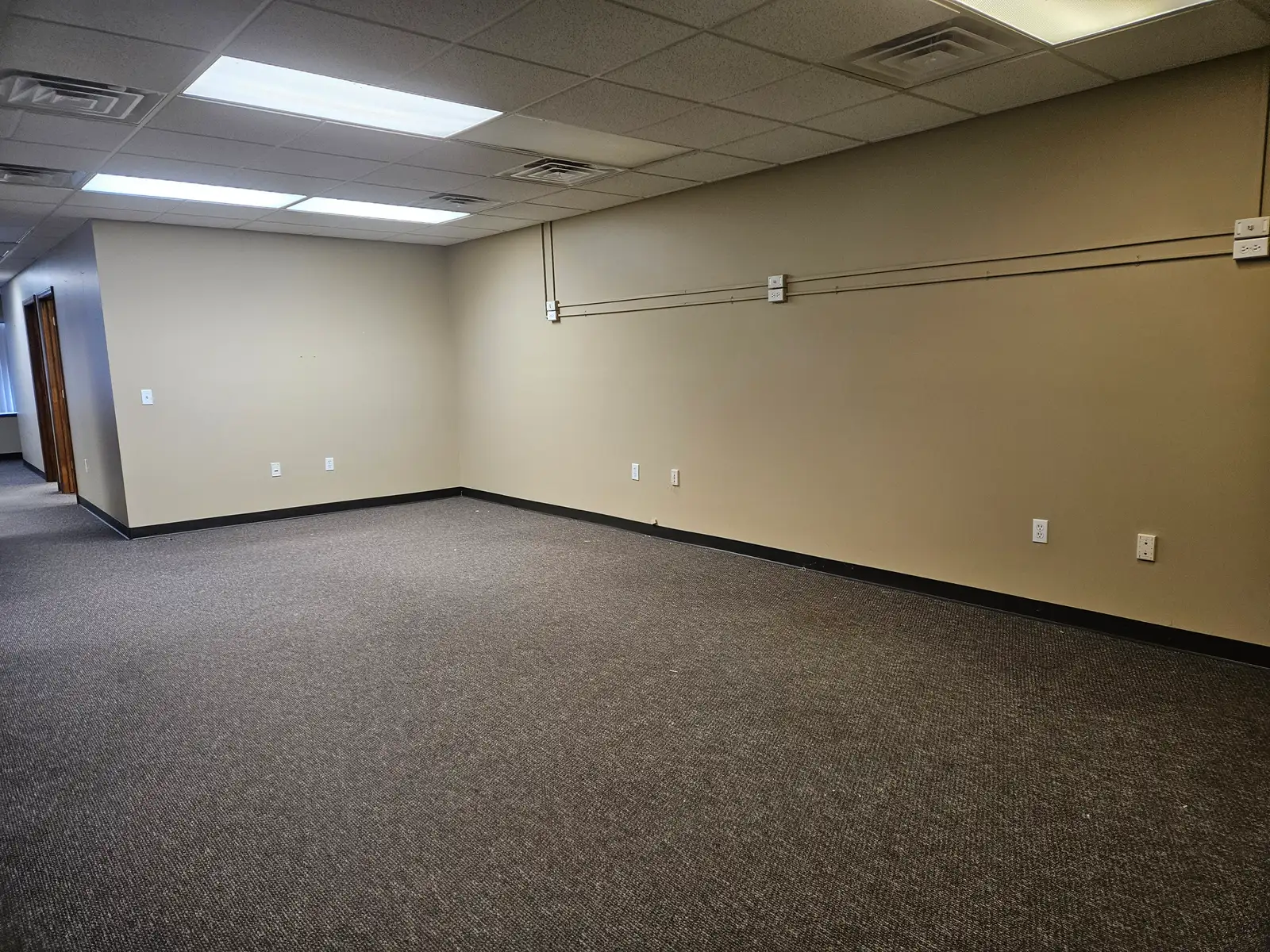 Retail/Office Space For Sale image 5