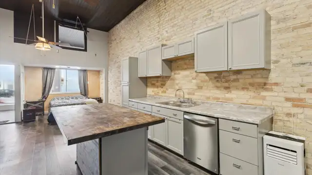 View image 11