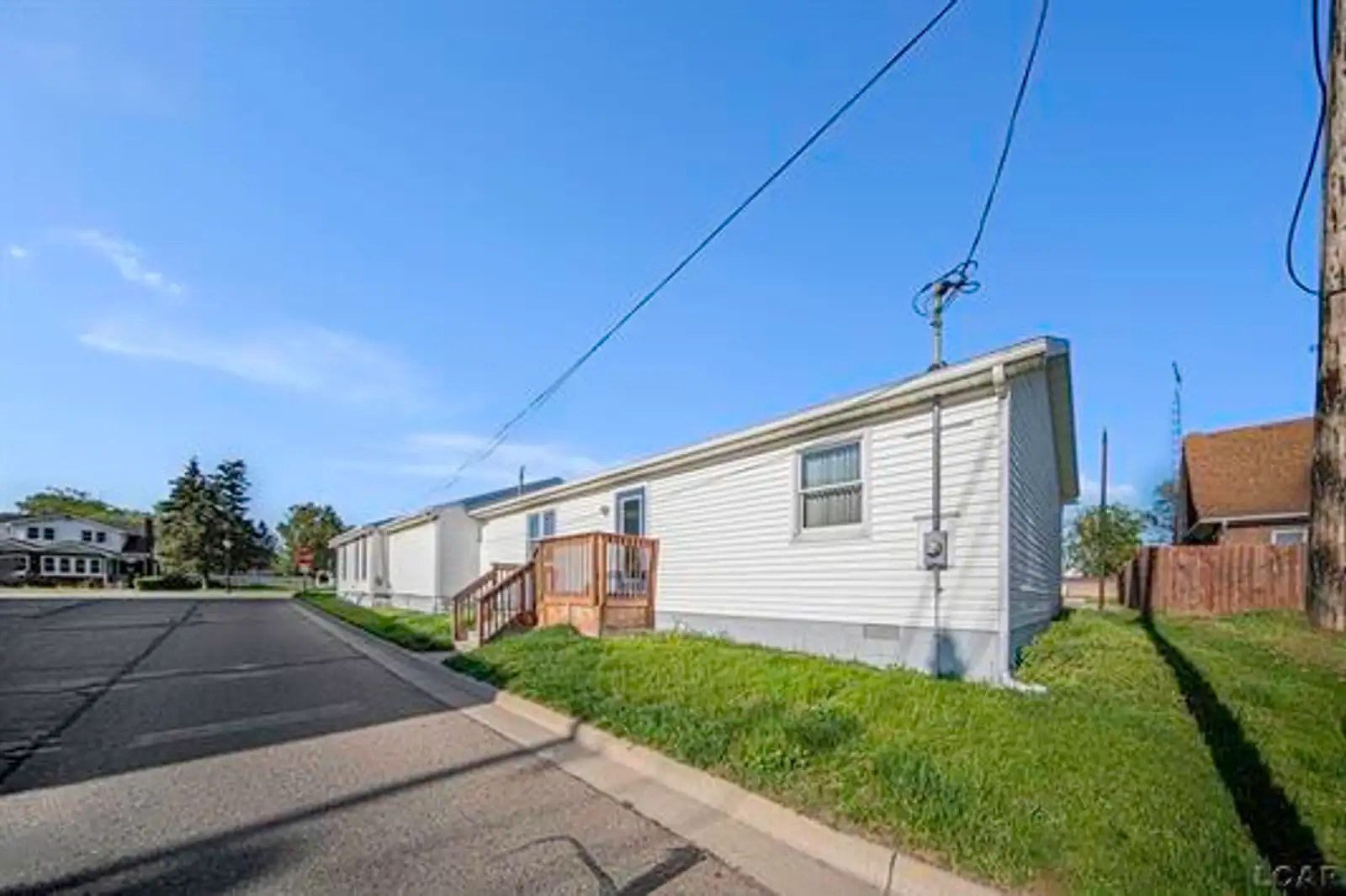 113 W Main St image 16