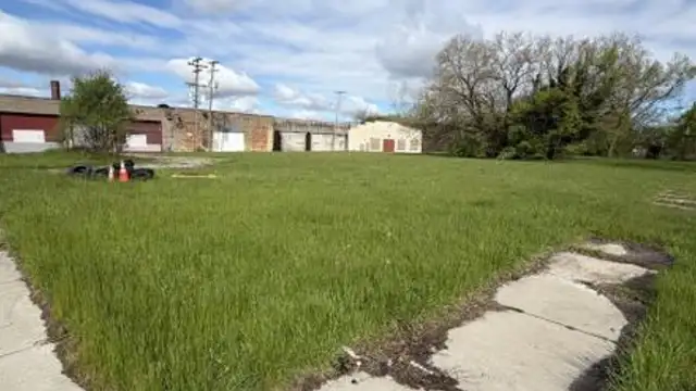3700 Humboldt St Warehouse and Land Assemblage thumbnail 2