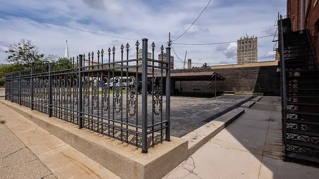 View image 9