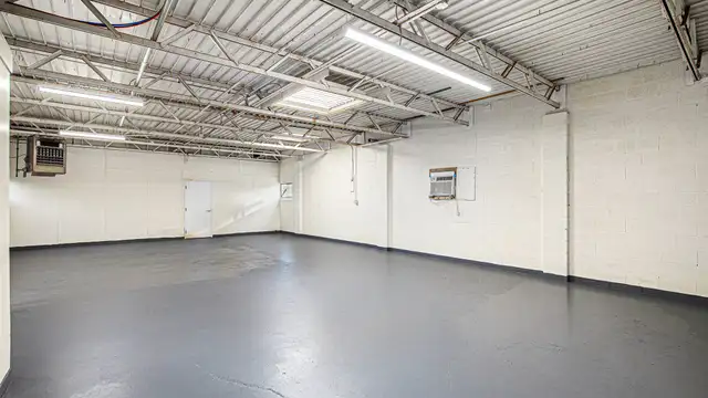 3344 E Bristol Rd thumbnail 5
