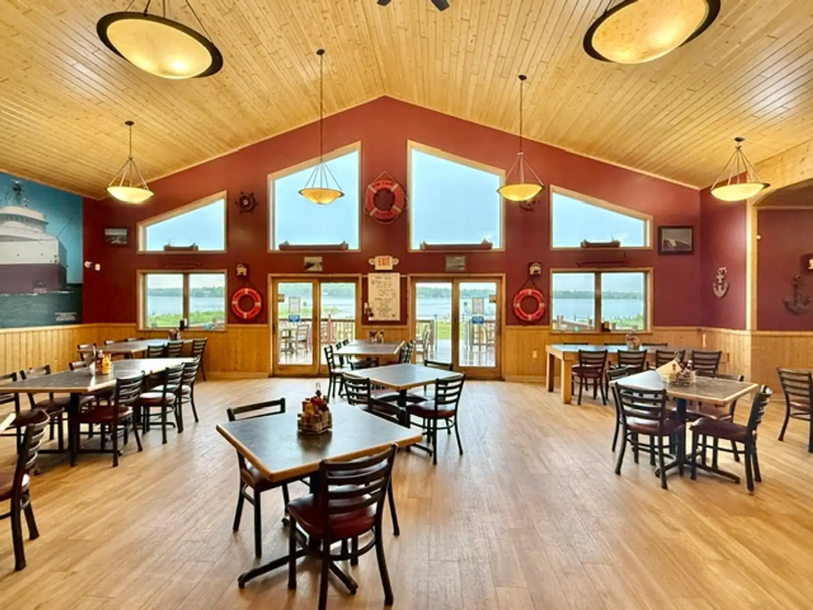Prime Waterfront Restaurant and Duplex For Sale image 5