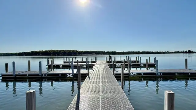 Prime Waterfront Restaurant and Duplex For Sale thumbnail 4