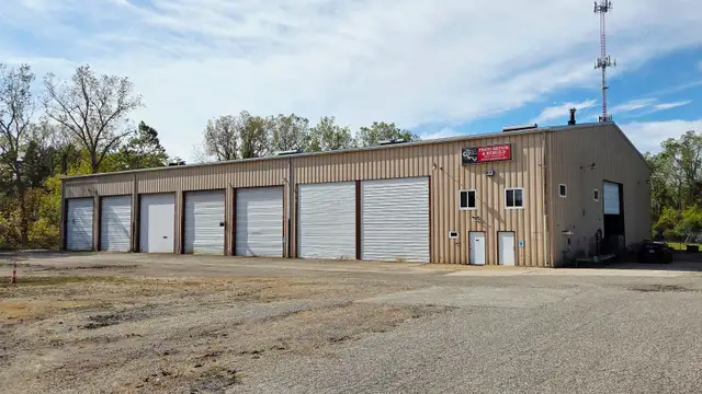 3414 N Aurelius Rd thumbnail 2