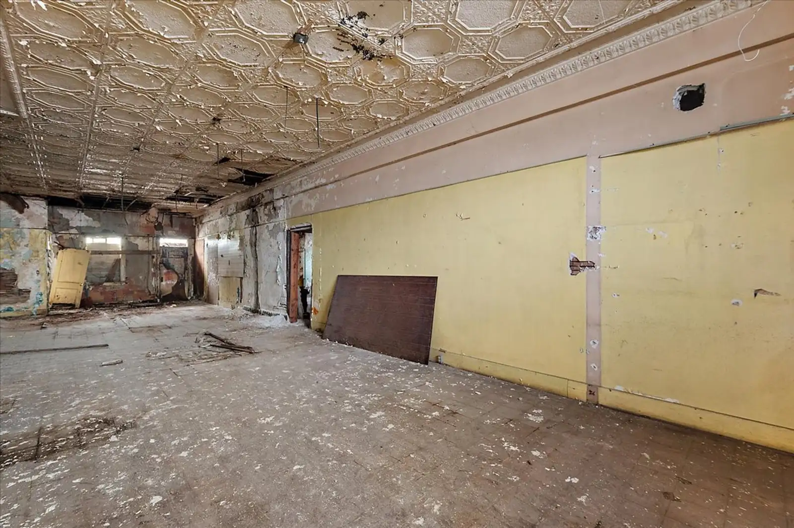 16014 E. Warren Avenue image 3
