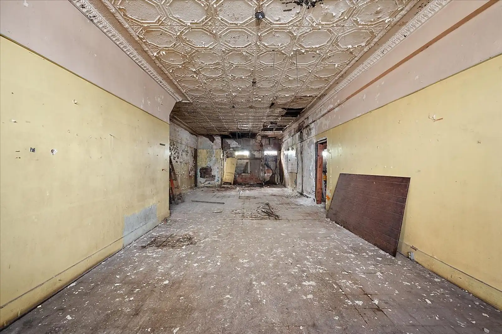 16014 E. Warren Avenue image 4