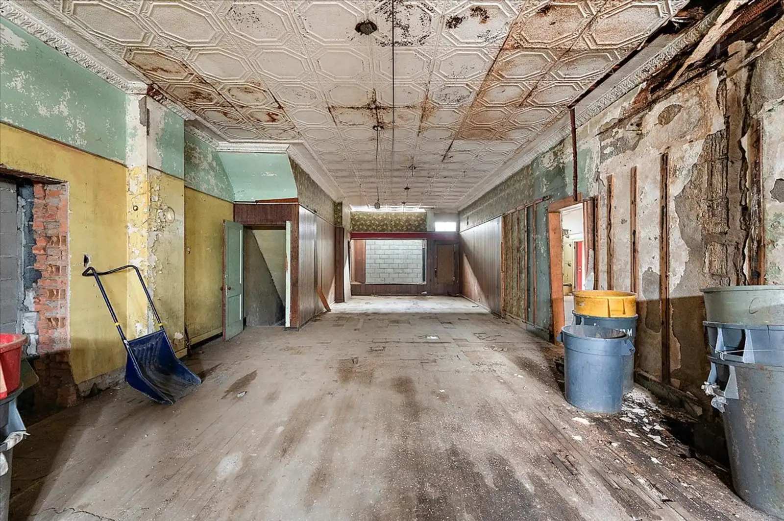 16014 E. Warren Avenue image 6