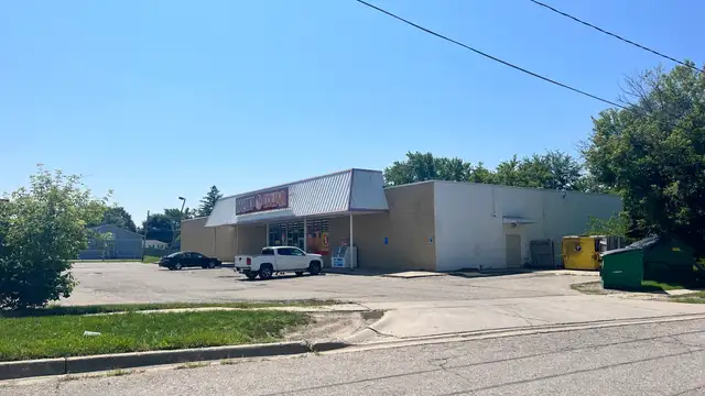 Burton Family Dollar thumbnail 2