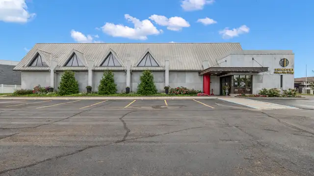31519 W. 12 Mile Road thumbnail 3