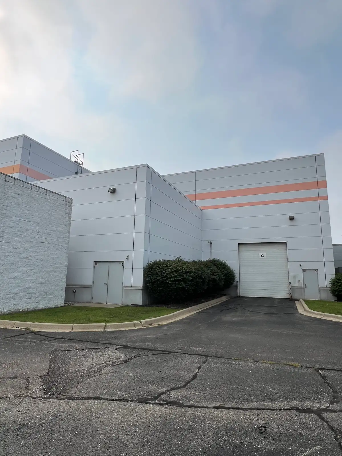 7075 Commerce Blvd image 2