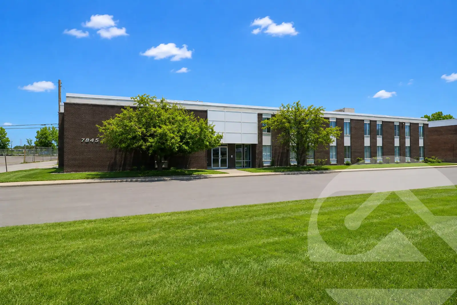 7845 Middlebelt Road image 1