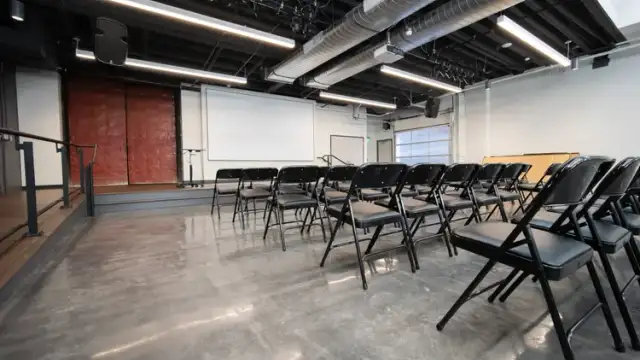 206 E Huron St thumbnail 5
