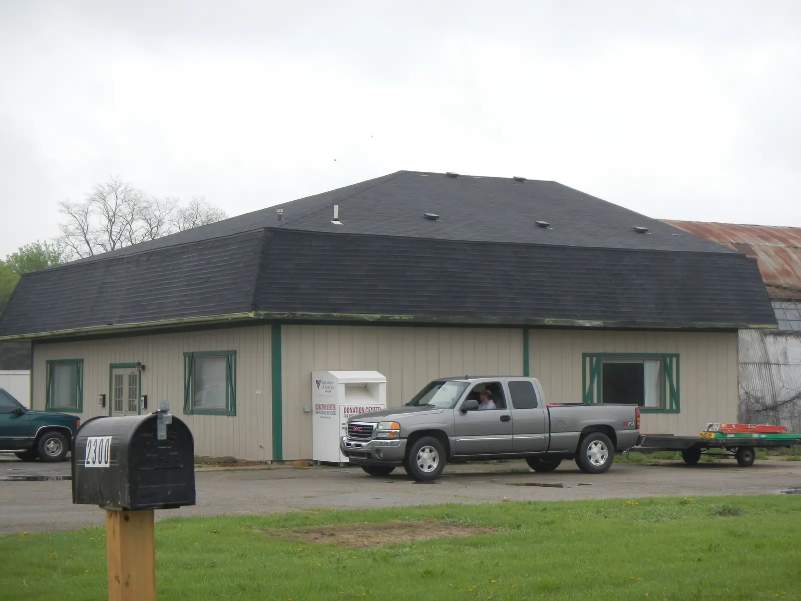 2300 Edinburgh St image 1