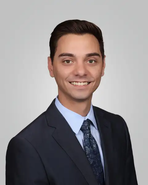 Broker Photo