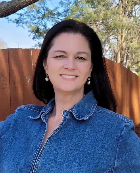 Broker Photo