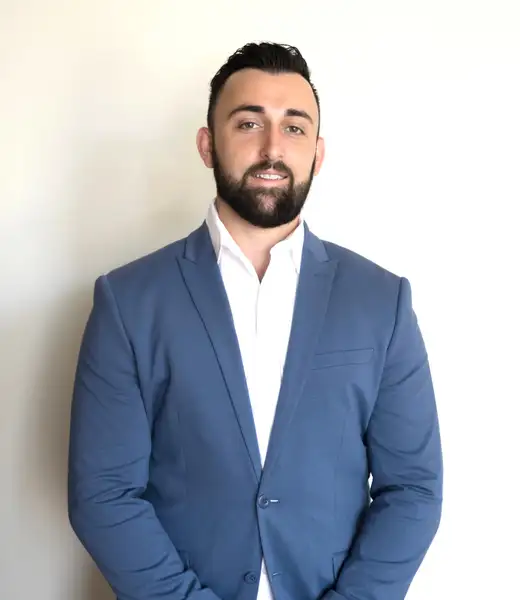 Broker Photo