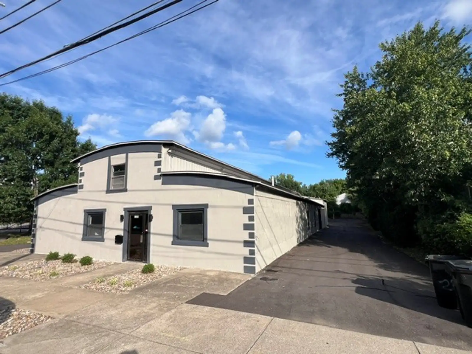 1338 Hull St, Louisville, KY 40204
