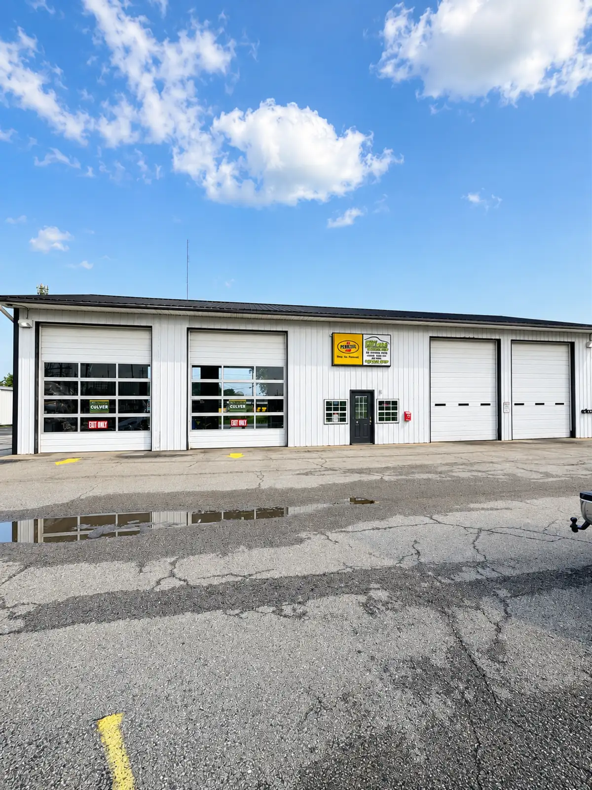 714 Bloomfield Rd, Bardstown, KY 40004