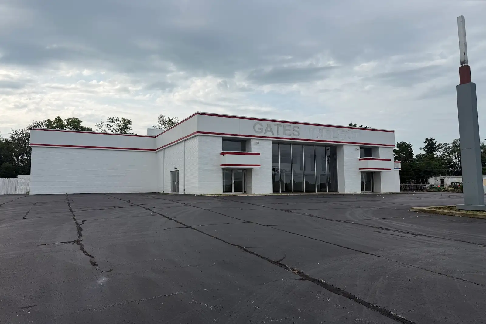 916 Commercial Dr, Richmond, KY 40475