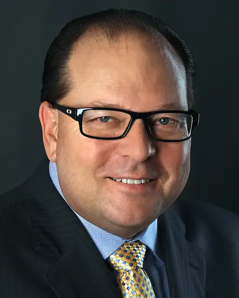 Broker Photo