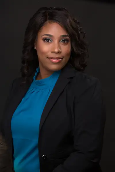 Broker Photo