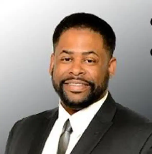 Broker Photo