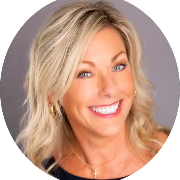 Broker Photo