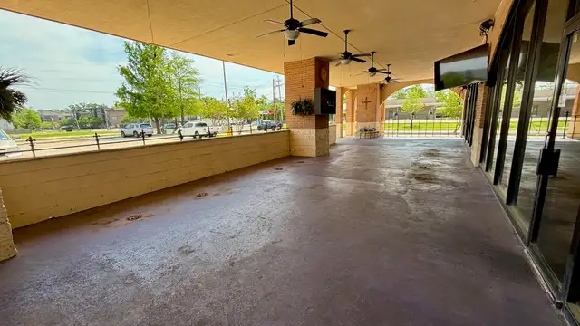 Restaurant for Lease thumbnail 3